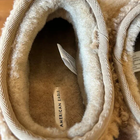 NWOT American Eagle AE Sherpa Platform Slipper Clogs Beige Tan Womens Sz 6 - Picture 7 of 11